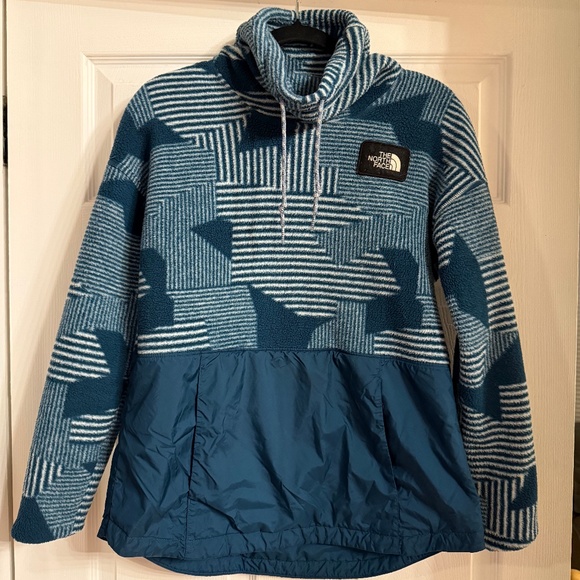 The North Face Jackets & Blazers - The North Face Vintage Fleece